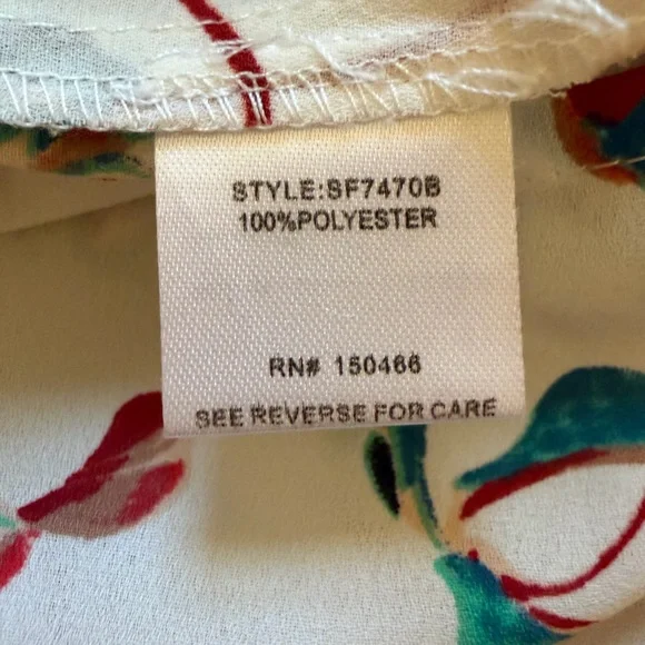 Tulla Pintuck Detail Blouse - Picture 5 of 6